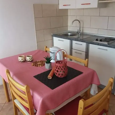 Pensjonat And By The Sea Brodarica, - 21536 3*