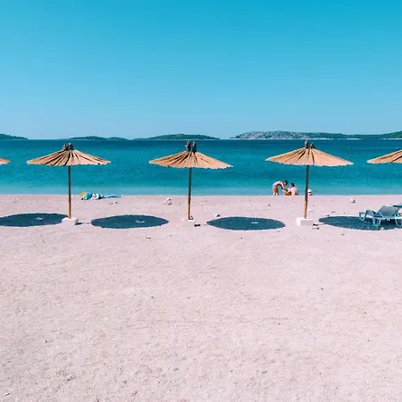 Pensjonat And By The Sea Brodarica, - 21536 Szybenik