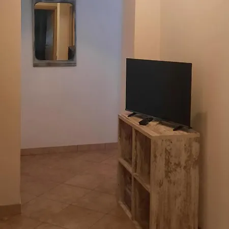 ゲストハウス And By The Sea Brodarica, - 21536 3*