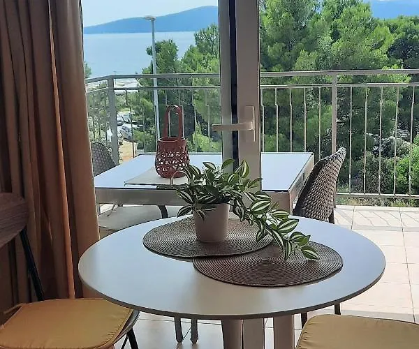 And By The Sea Brodarica, - 21536 3*