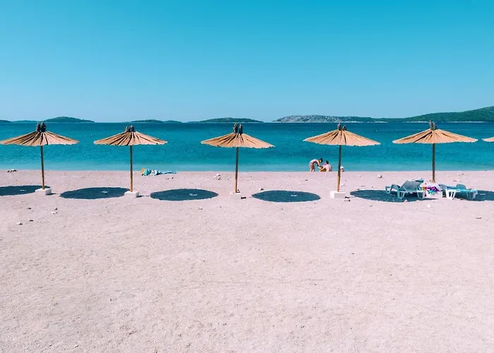 Гостевой дом And By The Sea Brodarica, - 21536 Шибеник