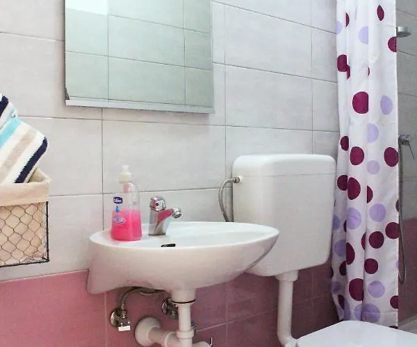 Гостевой дом And By The Sea Brodarica, - 21536 Шибеник