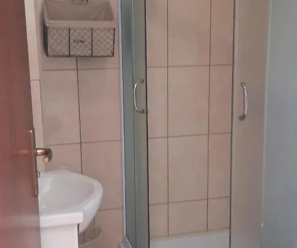 And By The Sea Brodarica, - 21536 Гостевой дом 3*