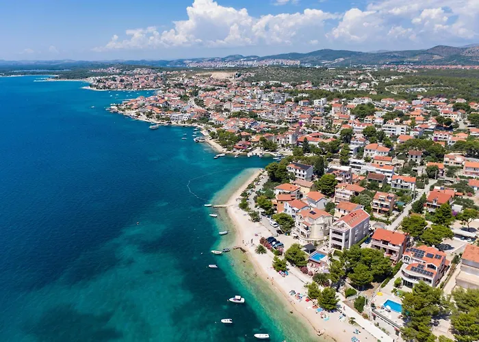 And By The Sea Brodarica, - 21536 Гостевой дом 3*